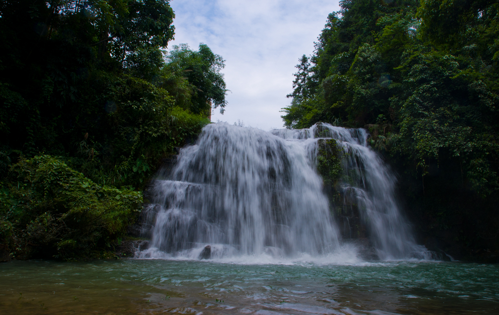 1411607810629437.jpg 瀑.jpg