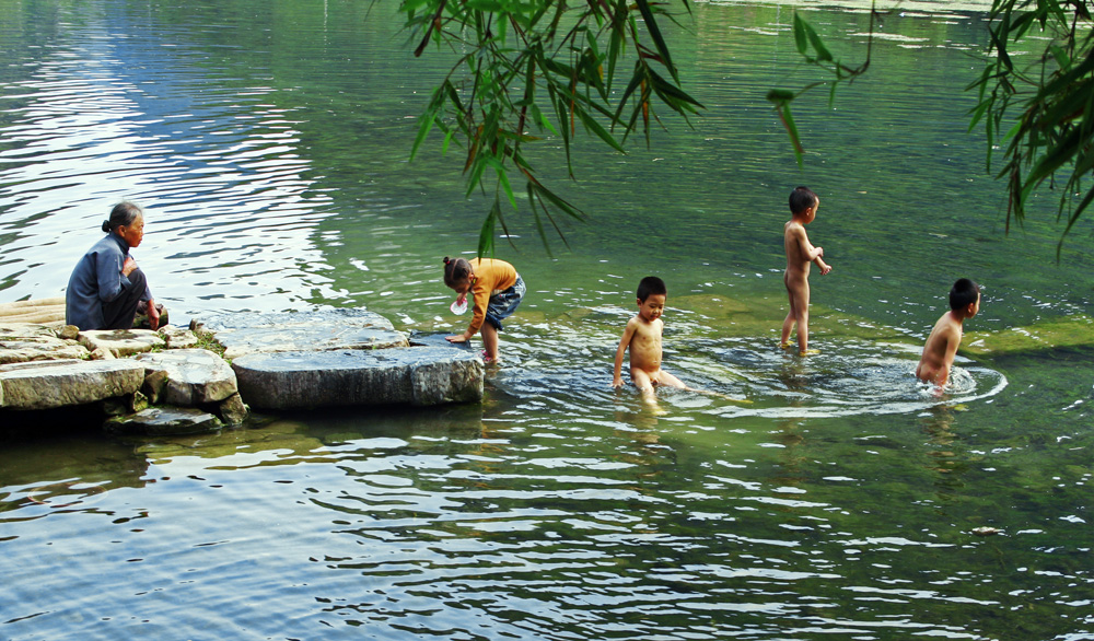 1413853793612224.jpg 守望.jpg