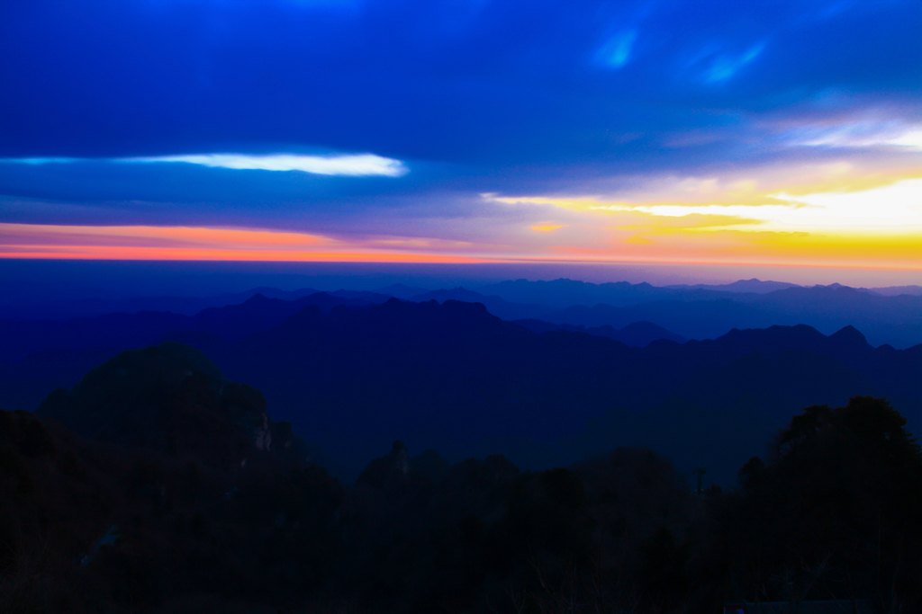 1413946634133707.jpg 三峡魅影.jpg