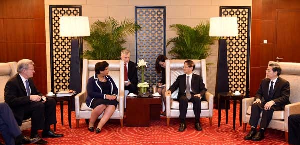 1465869660929792.jpg 0.35.jpg